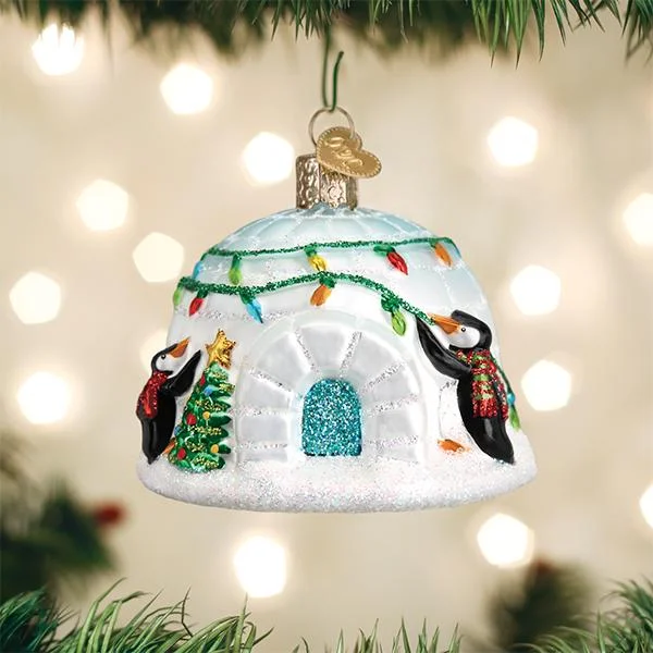 - Rabbit grass rack to prevent waste food boxIgloo Ornament